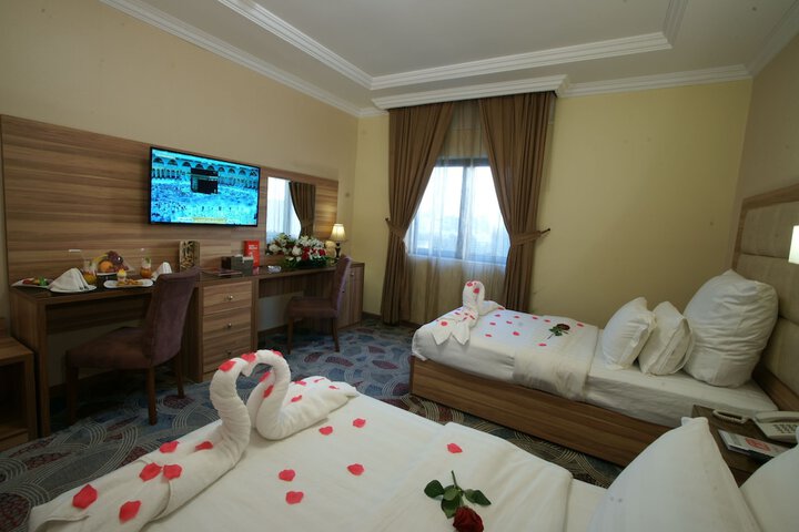 Room 21 of 40