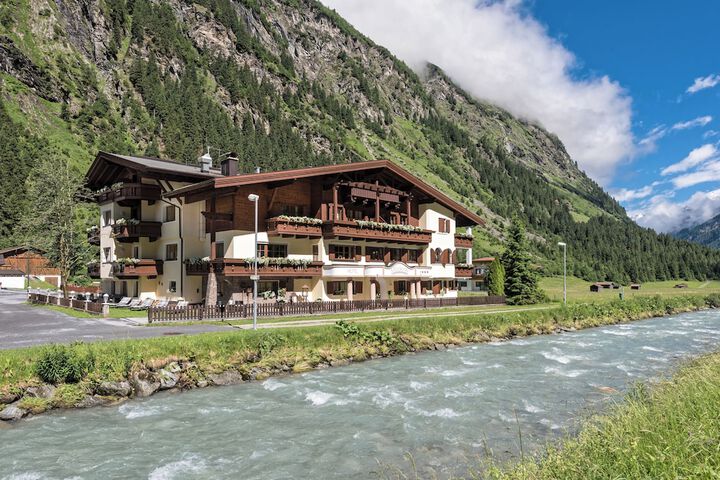 Hotel Möderle in Sankt Leonhard im Pitztal