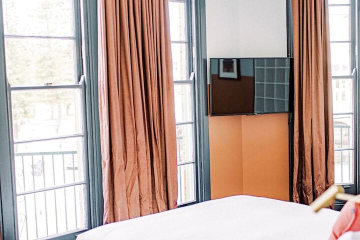 Room 23 of 75