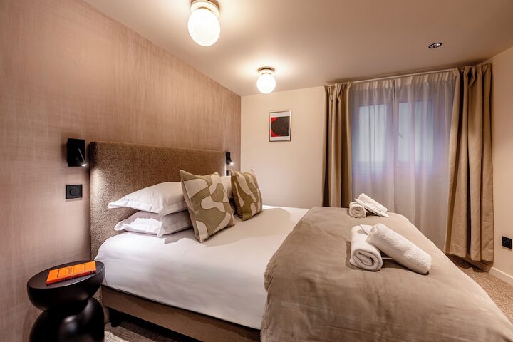 Room 52 of 82