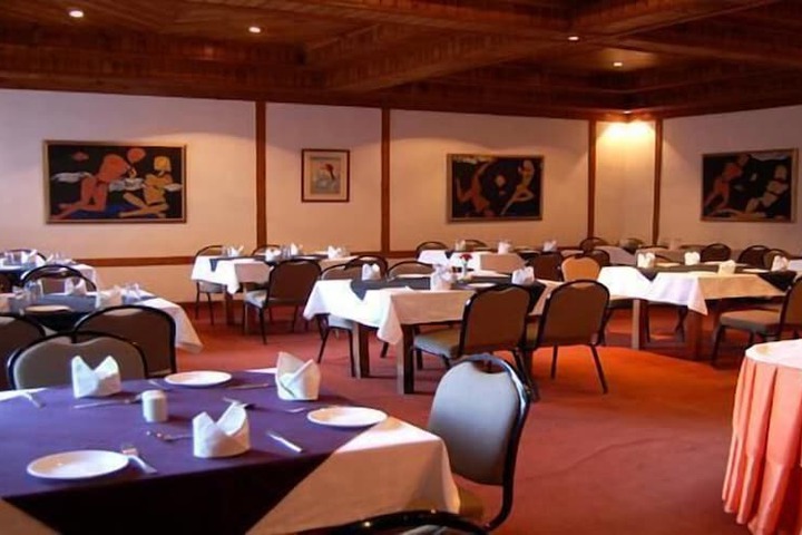 Dining Photos