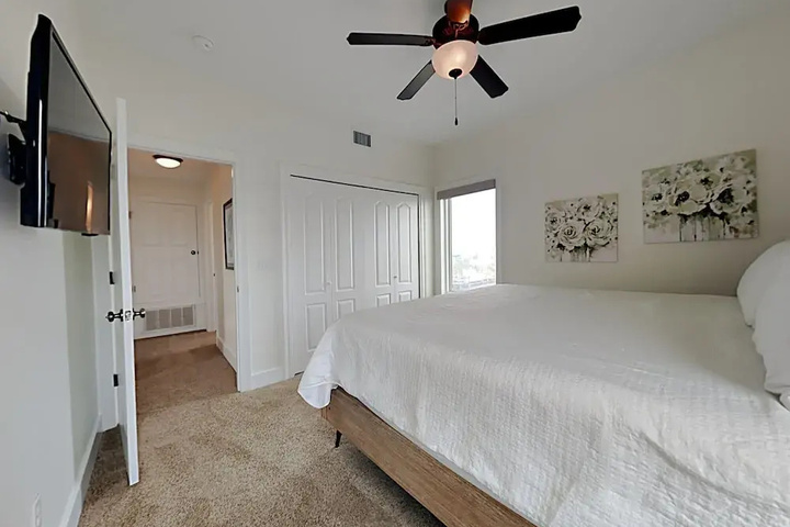 Room 3 of 19
