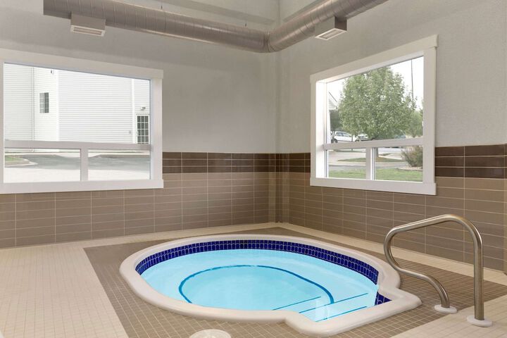 Hotel Pool