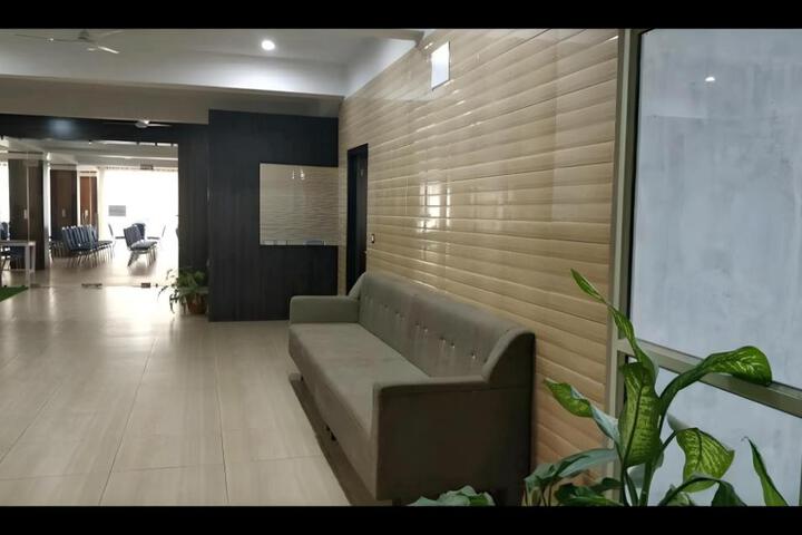 Arc hotel