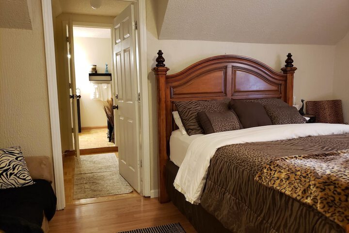 Room 16 of 53