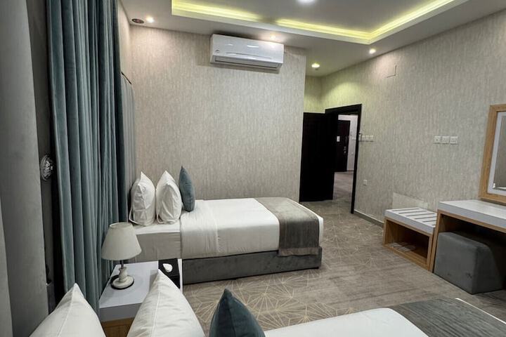 Room 25 of 47