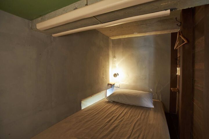 Room 5 of 41