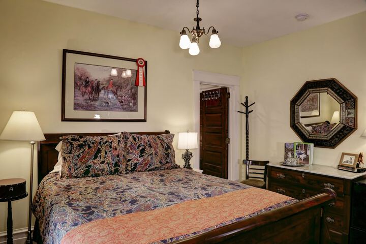 Room 10 of 49