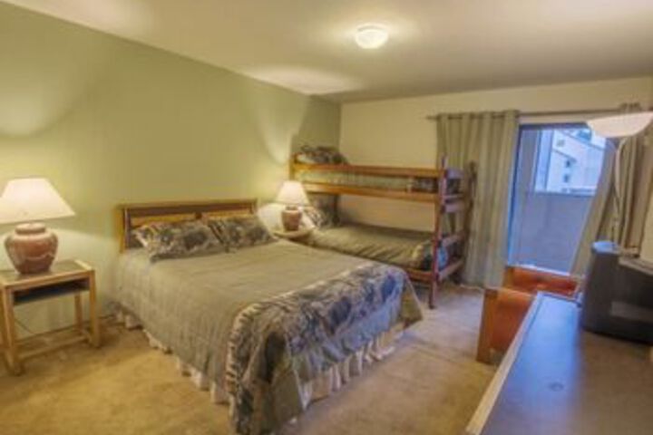 Room 9 of 23