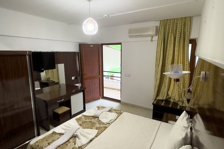 Room 7 of 21