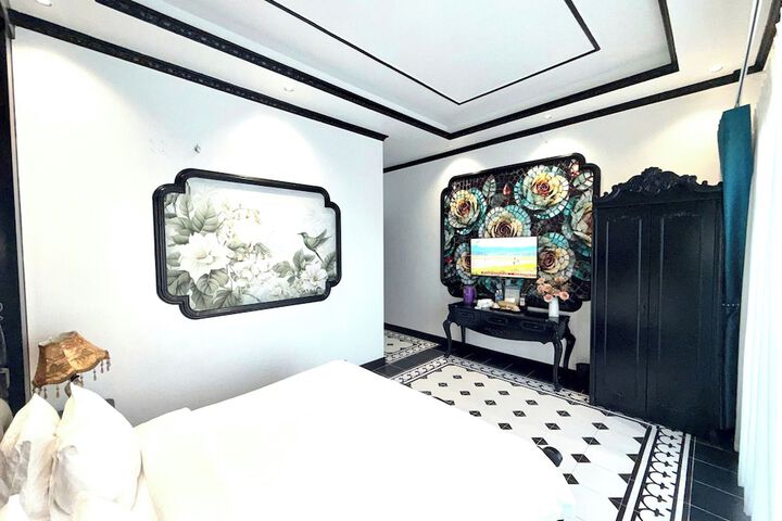 Room 20 of 46