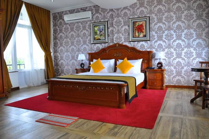 Room 4 of 34