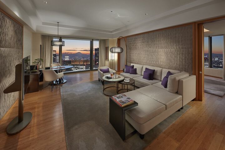 Room 26 of 164