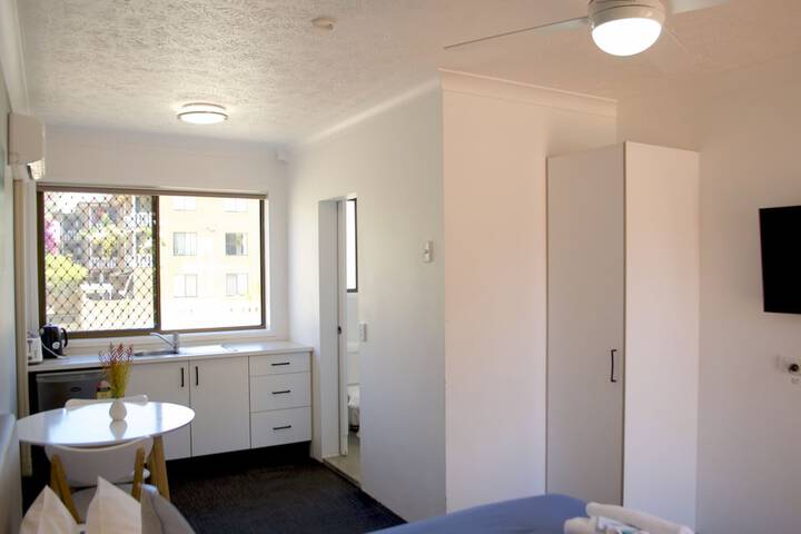 Room 14 of 22
