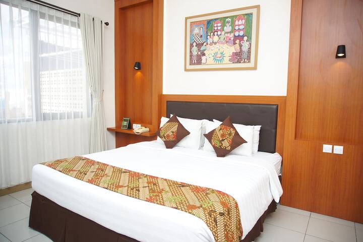 Room 4 of 29
