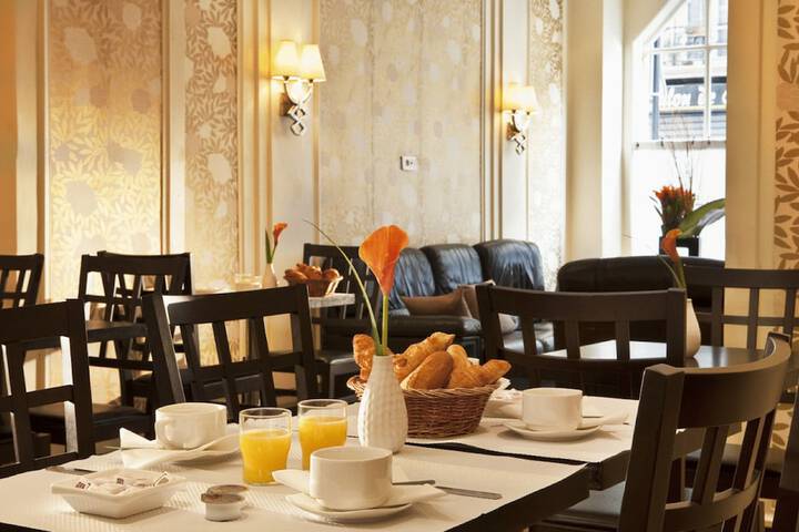Breakfast/Coffee Service 29 of 48