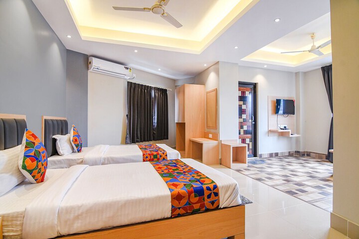 Room 40 of 51
