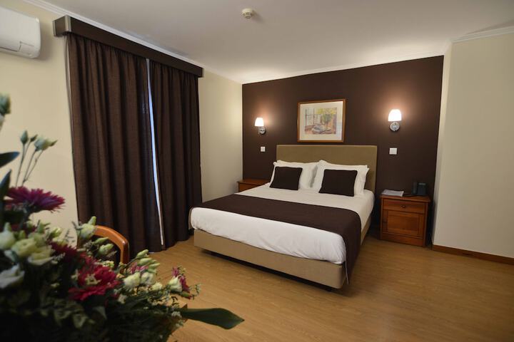 Room 6 of 44