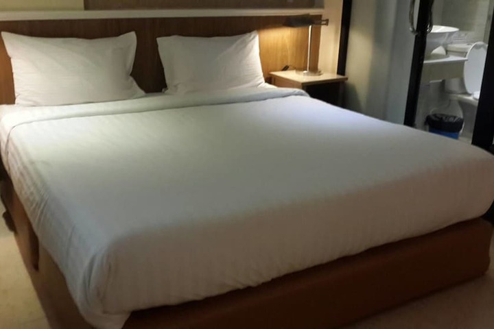 Room 14 of 44