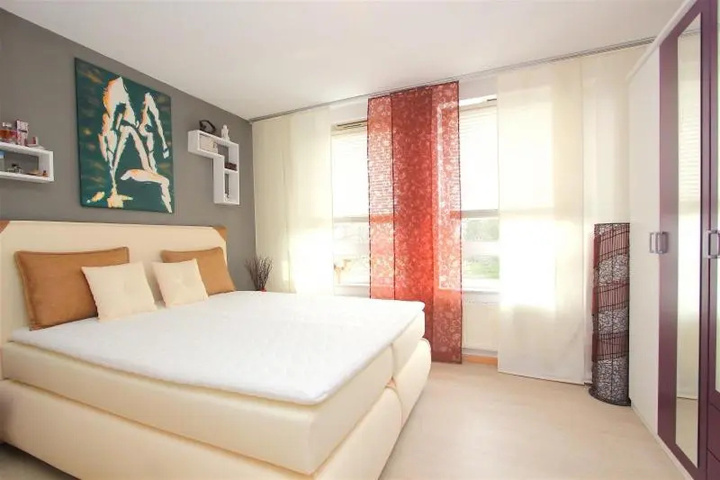 Room 2 of 13