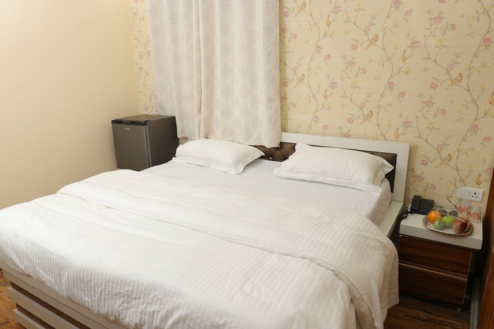 Room 15 of 35