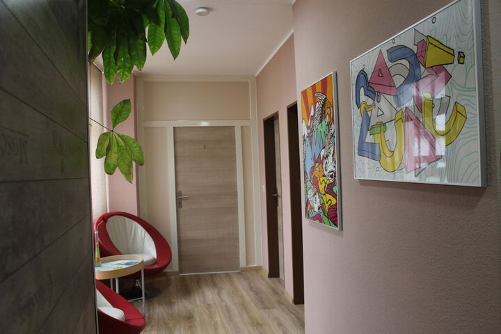Ballroom/Hall 28 of 42