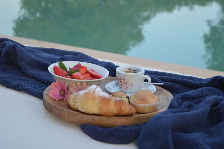 Breakfast/Coffee Service 63 of 96