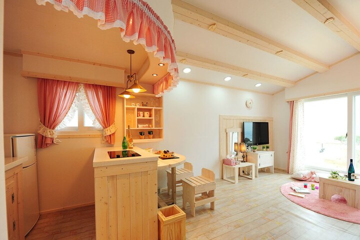 Room 43 of 52