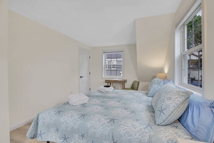 Room 9 of 41