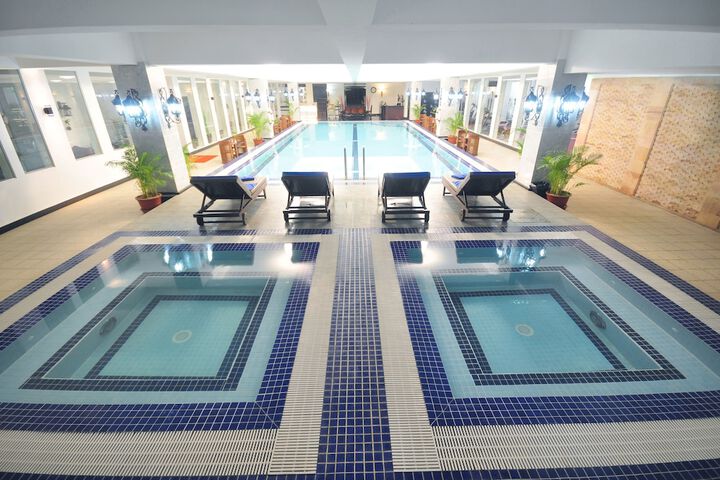Pool 46 of 64