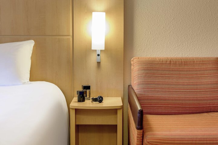 Room 16 of 55