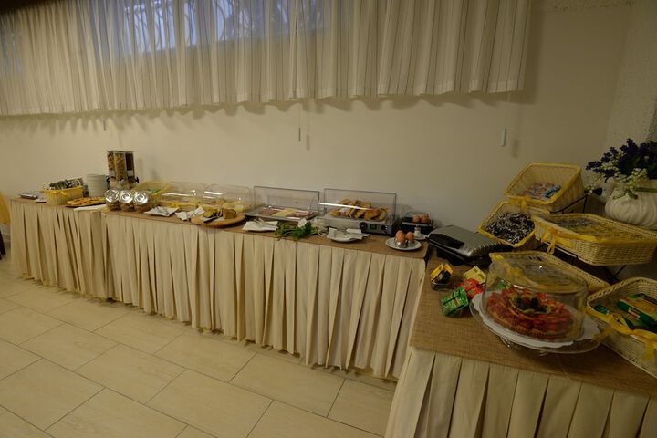 Dining Photos