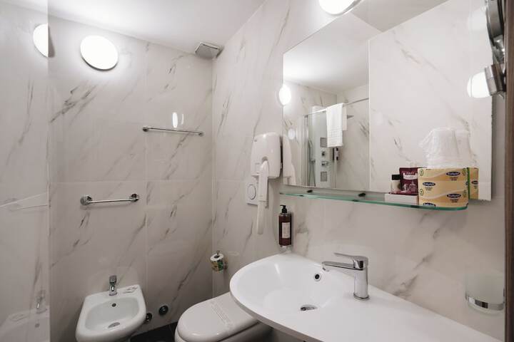 Room 158 of 180
