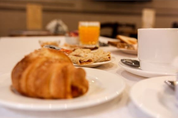 Breakfast/Coffee Service 28 of 35