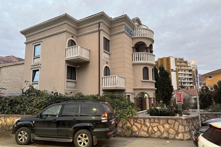 Hotel 63 of 69