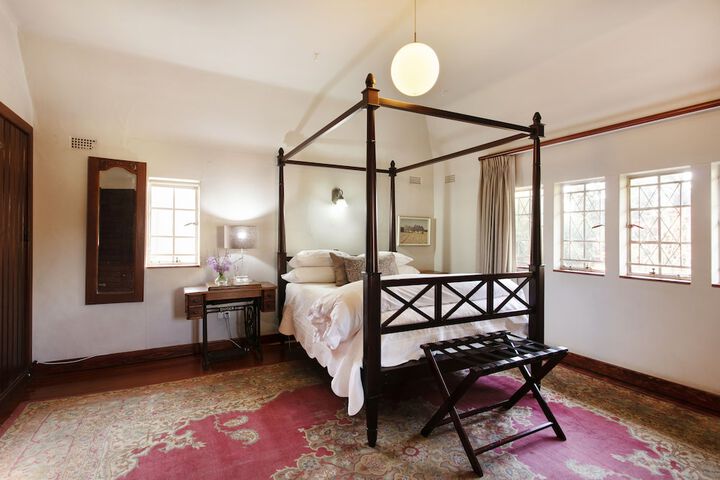 Room 10 of 64