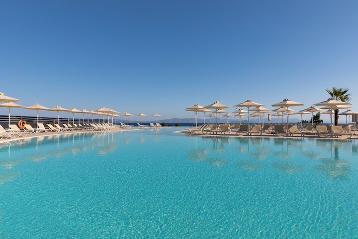 Pool Hotel