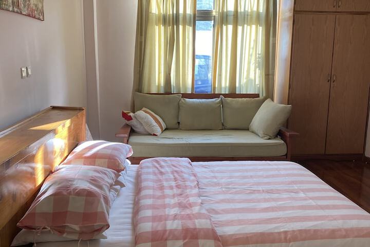 Room 5 of 25