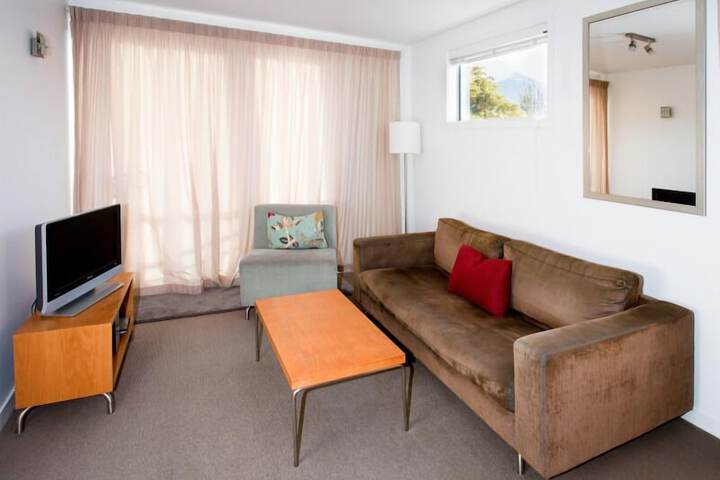Room 7 of 17