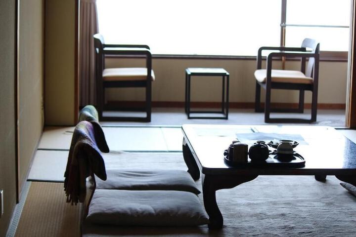 Room 15 of 84