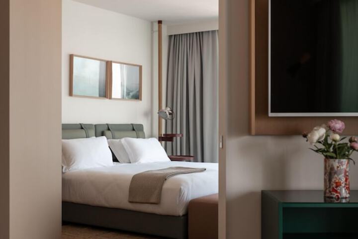 Room 18 of 72