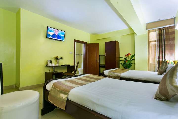 Room 10 of 36