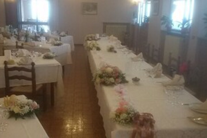 Ballroom/Hall 7 of 20
