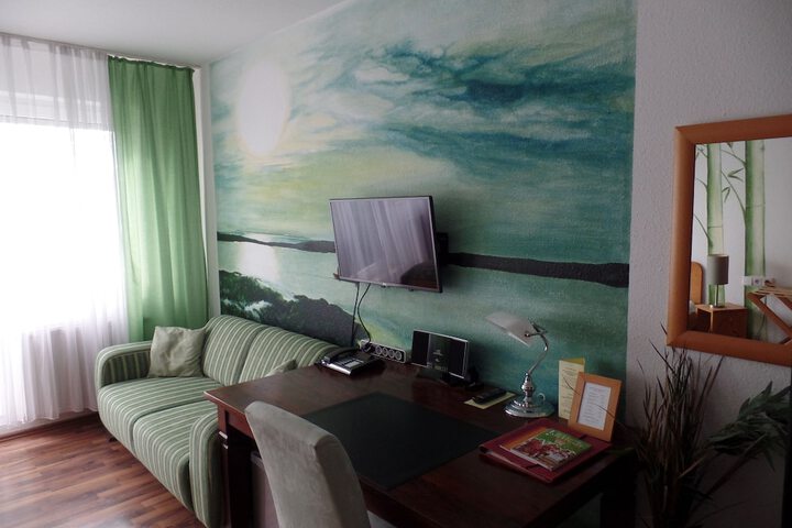 Room 16 of 43