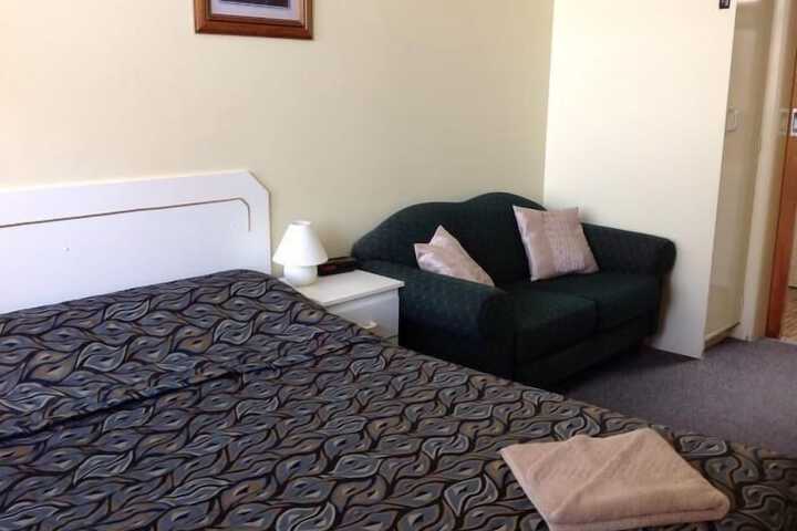 Room 7 of 35