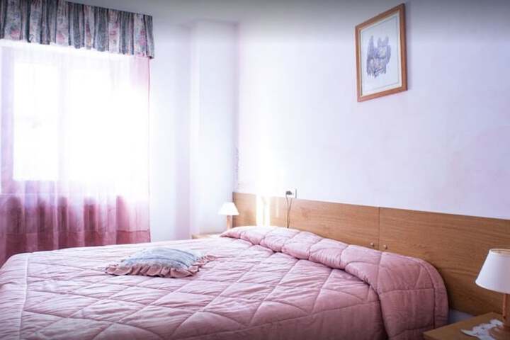 Room 3 of 54