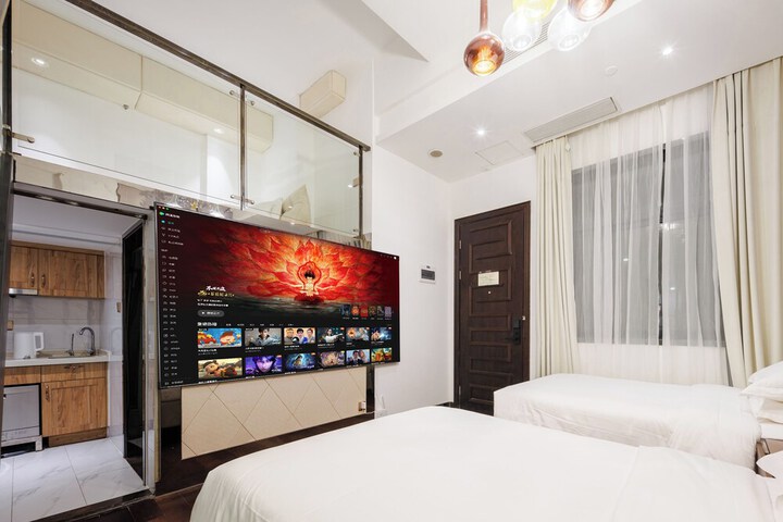 Room 21 of 140
