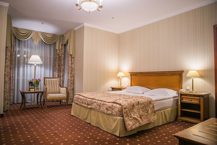 Room 34 of 117