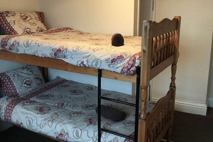Room 10 of 48