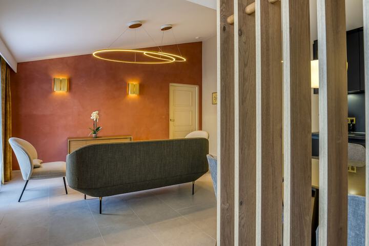 Room 21 of 139